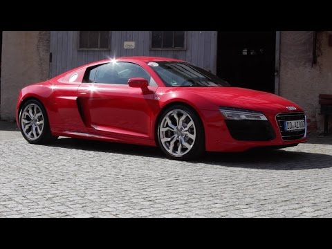 2015 Audi R8 V10 (525HP) Test Drive  German - English Subtitles