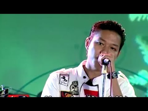 ဖြိုးကြီး - မမေ့နိုင် [Official MV]