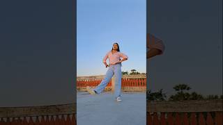 Download lagu Aisa bhi kya tujhme jo marte hai hum 🩷 #shortsfeed #dance #youtubeshorts #trending #viralvideo mp3