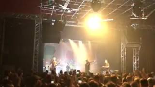 Ti vendi bene, Le Luci Della Centrale Elettrica