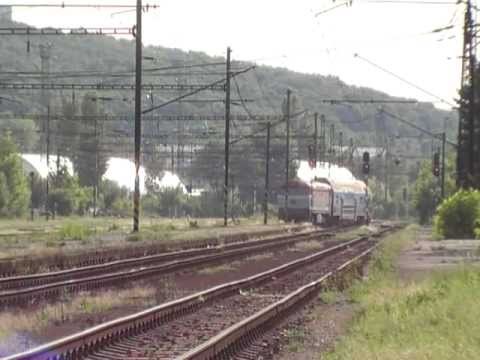 749 006 na čele os. vlacích 9055,9062 a Sv. - sestřih - 21.5.2011.