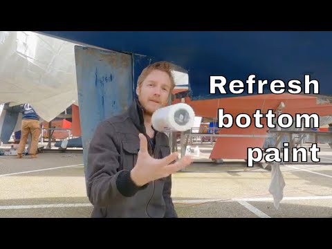 Hull prep step 1: Refresh the anti-fouling