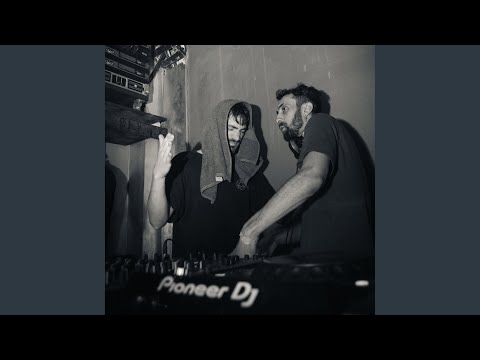 Don Armando (feat. DMF)