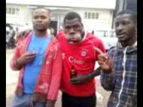 Chikinho Boca Grande (Manlolas Fofo & Dé Galobra) Record