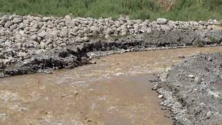 preview picture of video 'Bajada de agua del Rio Tarapaca'