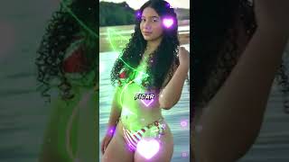 Novinha em uma lagoa posando para uma selfie #booktokers #morena #gymrats #oldmoneyfashion #tiktok