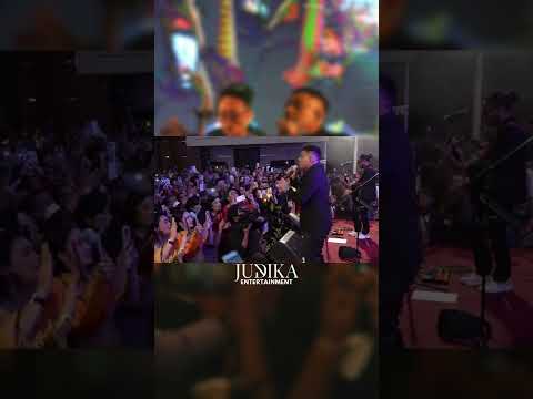 Salah Satu Part Yang Paling Ditunggu Waktu Perform, Saat Sing Along Bareng Penonton #shorts #judika