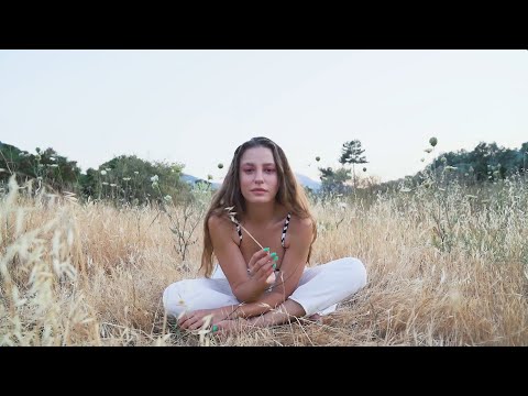 Serenay Sarıkaya - ELLE Mavi Sayı