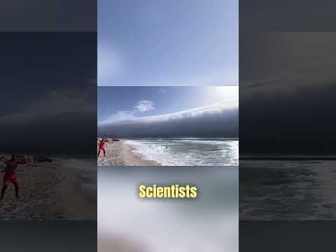 A Tsunami-like Cloud just swept Portugal’s Beaches #shorts