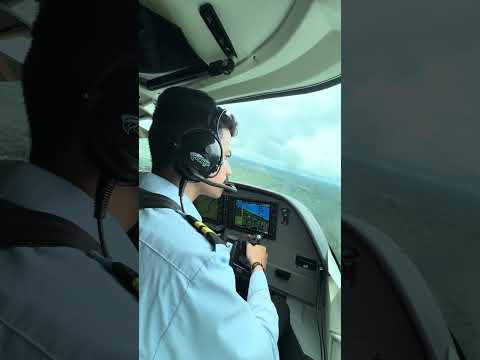 Pouso em São Gabriel da Cachoeira no Amazonas. Voare Táxi Aéreo ✈️🌳🛖