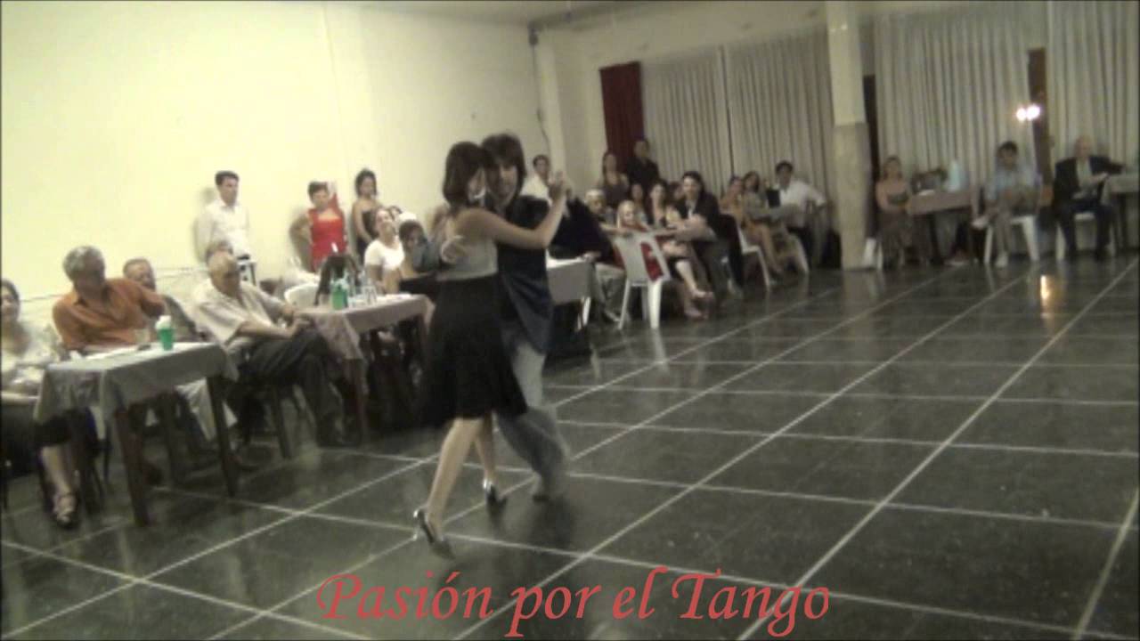 LUCILA BARDACH y MARCELO LAVERGATA Bailando el Tango GUAPEANDO en FLOREAL MILONGA