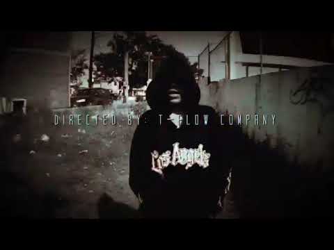 santa grifa abrazando al peligro