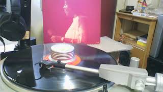 GLORIA GAYNOR  B4 「Substitute」 from LOVE TRACS