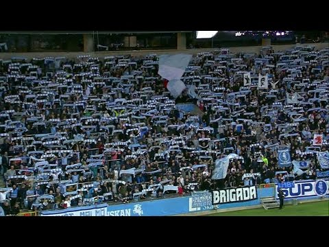 MFF-fansen i högljudd sång - TV4 Sport