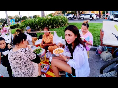 Evening Street Food Tour at Riverside Phnom Penh City - Cambodia Street Food