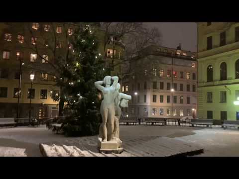 Stockholm Walks: Mosebacke to Götgatan in the snow
