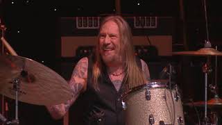 Gov&#39;t Mule (Warren Haynes) - Simple man (Lynyrd Skynyrd - One More For The Fans)