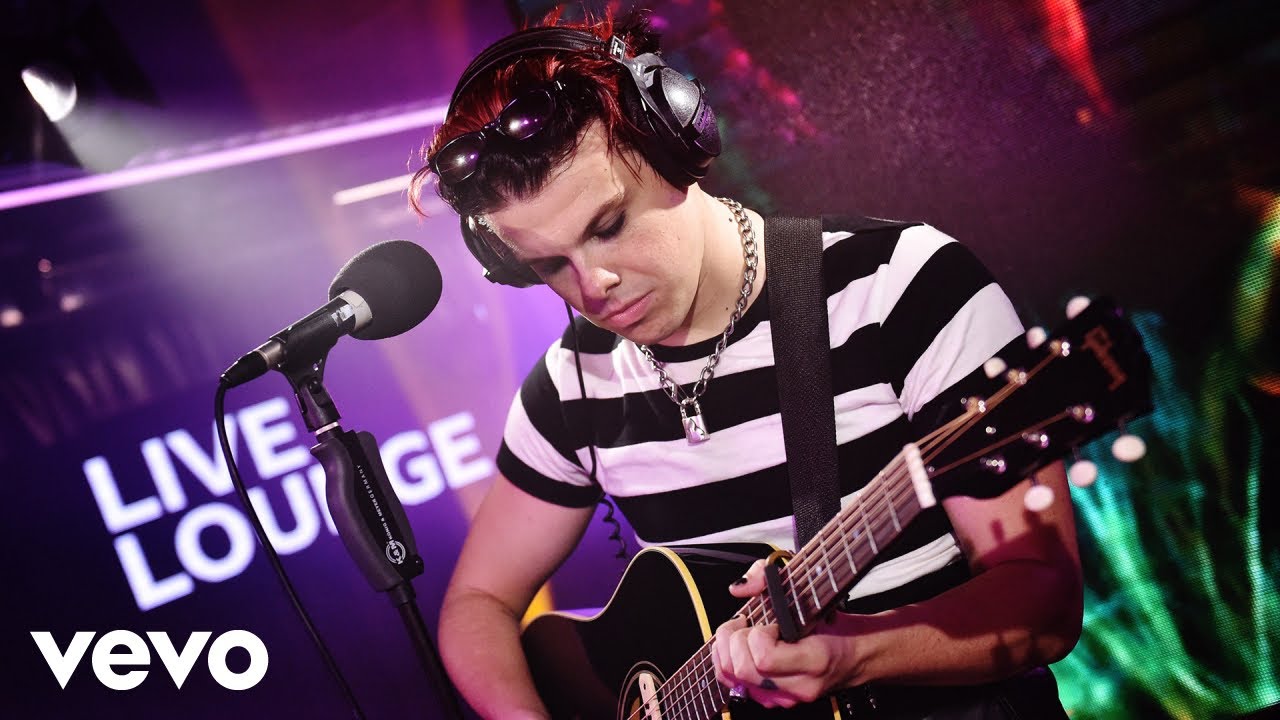 YUNGBLUD - Tissues in the Live Lounge