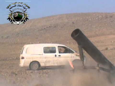 استهداف الرتل القادم من مدينة حماة على طريق اثريا خناصر بالمدفعية محلية الصنع من قبل الفرقة 77