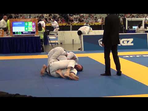 2019 IBJJF Master Worlds - Master 3 - Blue Belt - Heavyweight - Quarter Final