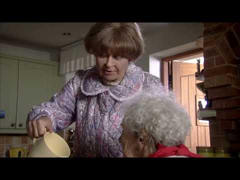 Tracey Ullman's Show S01e02 - Kay and Mother - Estate Agent