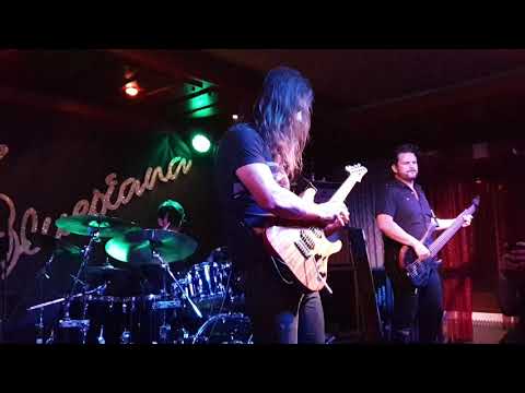 Kiko Loureiro - El Guajiro - live at Bluesiana Velden Austria, February 14th 2019