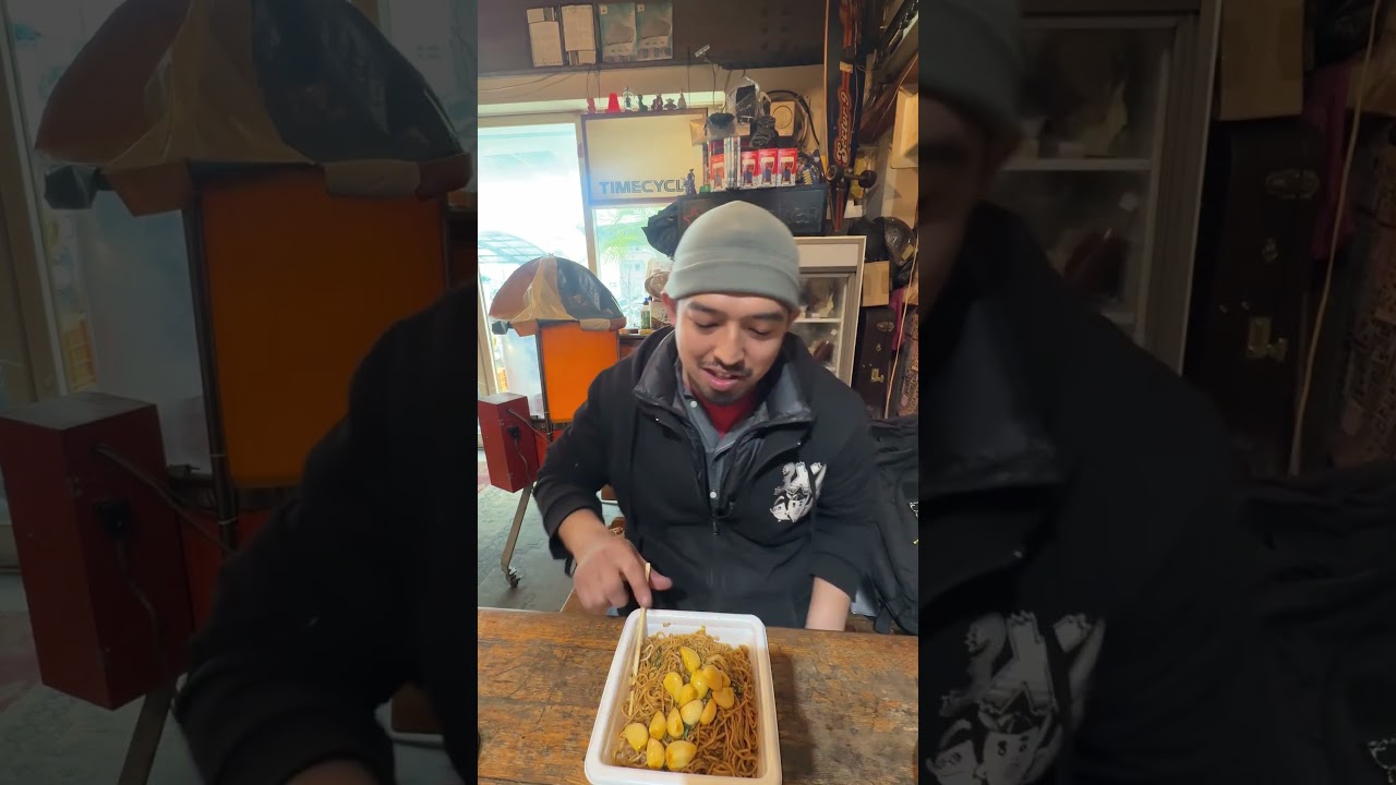 コンビニのそばめしおにぎりをUFOで作ってみる　#コンビニ飯 #アレンジ飯