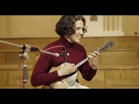 Evgenia Markova & Vladimir Kirasirov-studio sessions - Distribuição de flores by Heitor Villa-Lobos