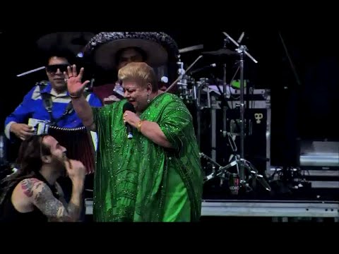 Genitallica & Paquita la del Barrio - VIVE LATINO 2015