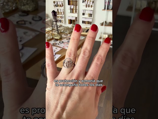Vídeo relacionado con Bestyle Anillo Celta Mujer Plata Triqueta Celta Anillo Plata de Ley 925 Tamaño 17 Joyas Celtas