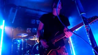 Crossfade - Make Me A Believer [Live] - 8.14.2011 - The Cabooze - Minneapolis, MN - FRONT ROW