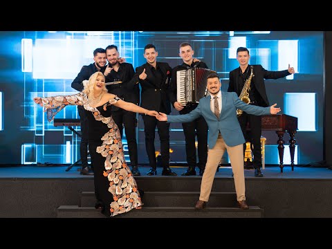 @OanaTomoiaga si @PaulAnanie - Colaj numai bun de petrecut 🥂