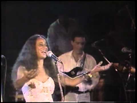A Bahia Te Espera - Maria Bethânia