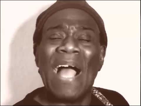 Wally Warning- Boomerang