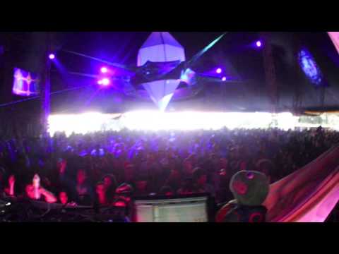 Alienn @ Luminopolis 2014-11-08