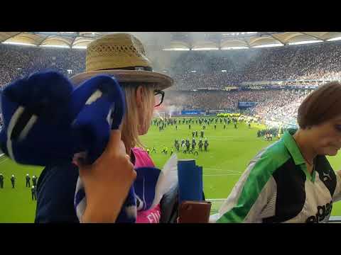 12.05.18 HSV Abstieg Pyro Action