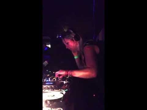 Rachael E.C B2B Spuddy Jungle Techno Set