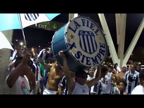 "Entrada de LA FIEL (con gol) . TALLERES vs IACC . 2013" Barra: La Fiel &bull; Club: Talleres