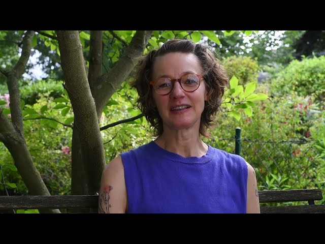 Vídeo relacionado con Die geheimnisvolle Freundin: Roman (German Edition)