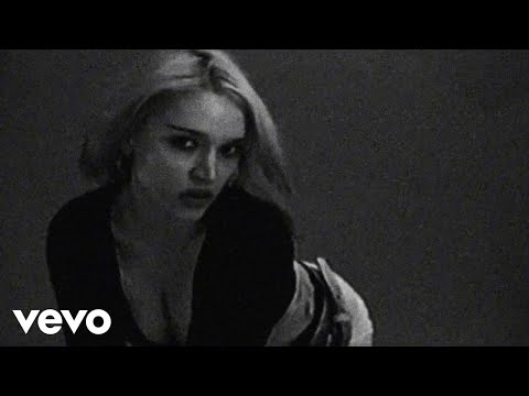 Lolo Zouaï and Dinos