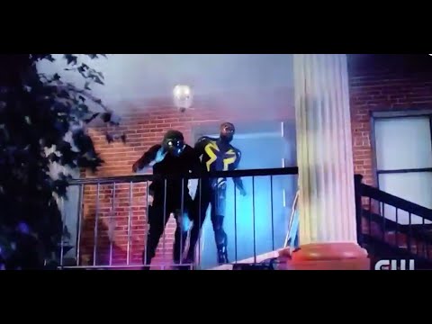 Black Lightning 3x8 Franklin Terrace