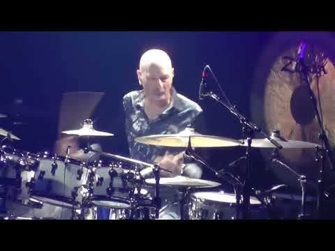Journey "La Do Da/Steve Smith drumo solo" live 5/21/18 (12) Hartford,CT Tour Opener