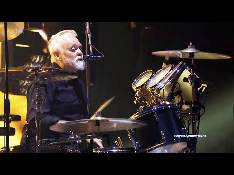 Foo Fighters ft. Roger Taylor - Under Pressure (Subtitles PT/ ENG/ ITA)