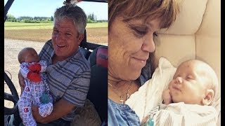 WATCH !!! Baby Jackson Going With Grandpa&#39;s Matt and The First Cradle With Grandma&#39;s Amy Roloff.