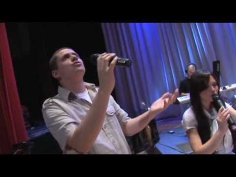 Um servo - Família Soul e Novo Israel (ao vivo)