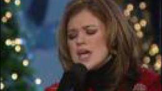 Kelly Clarkson - O Holy Night (live)