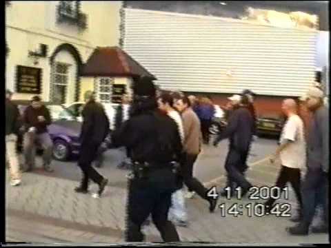 Football Hooligans - Wrexham town Vs Cardiff city 2001