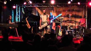 Robert Glasper Experiment " Weird Fishes / We live in Brooklyn, Baby-Live at New Morning,Paris 2011