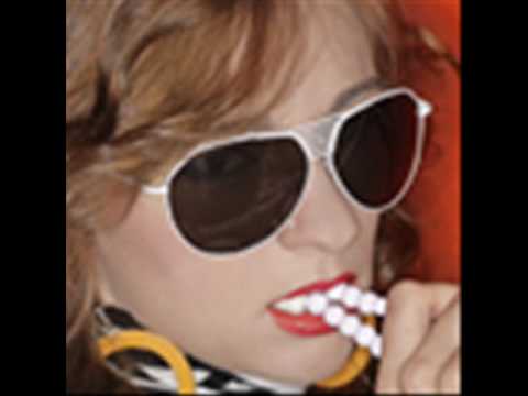 LILU - Jeansy (feat. SMARKI SMARK) + TEKST