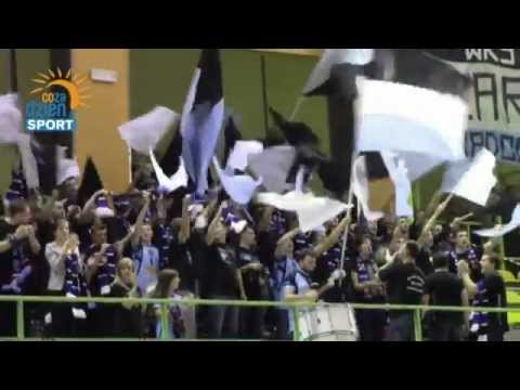 Doping kibiców Czarnych Radom w meczu z Energetykiem Jaworzno